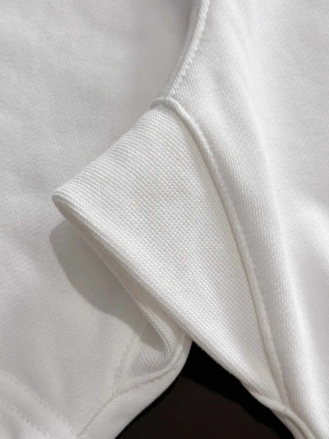 Next day shipping P460 Stone lsland/stone island high quality 2025 spring and summer new casual suit exclusively developed by yb! High quality production! Imported custom-made fabrics for foreign orders, with high breathability and comfort, impeccable details, brand element design concept, delicate and soft feel! It presents a casual cut and the upper body shape is great! On sale simultaneously on the official website! From a high-end men's positioning brand, the low-key luxury taste is irresistible! Exquisite workmanship and impeccable quality! The overall style is simple, fashionable and timeless, fully meeting the requirements of stylish and tasteful dressing! Size: S-XXL